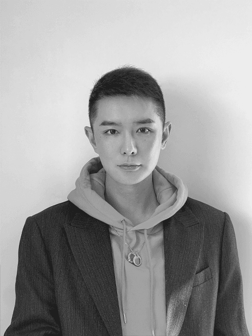 Rocco Liu 
Editorial Director, GQ China  

“I look forward to discovering more talented young designers with unique talent and potential through the AMIRI Prize this year.”
